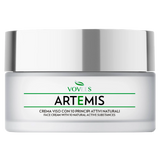 Barattolo bianco crema viso VOVEES Artemis con 10 principi attivi naturali per idratazione profonda e antirughe.